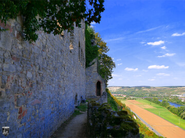Burg Karlsburg 8