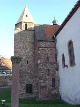 Burg Ladenburg, Bischofshof 4