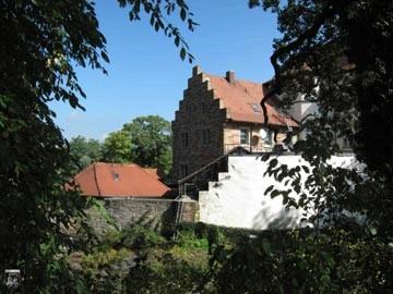 Schloss Neuburg, Hohinrot 21