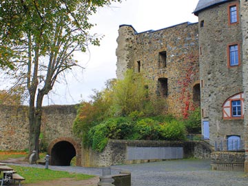 Burg Hohensolms 1