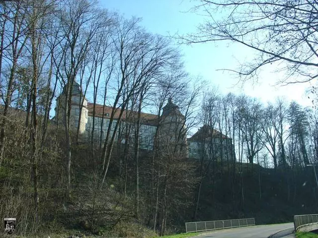 Burg und Schloss Aschhausen