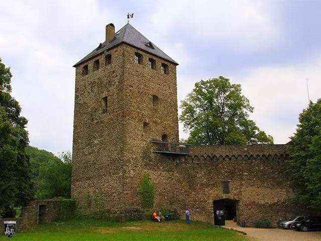 Burg Sayn